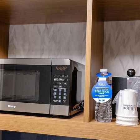 Hilton Garden Inn Lakewood Luaran gambar
