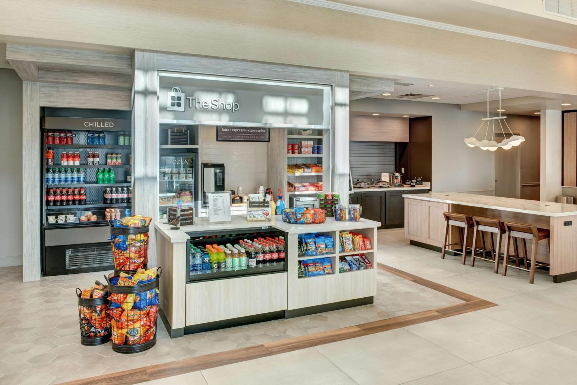 Hilton Garden Inn Lakewood Luaran gambar