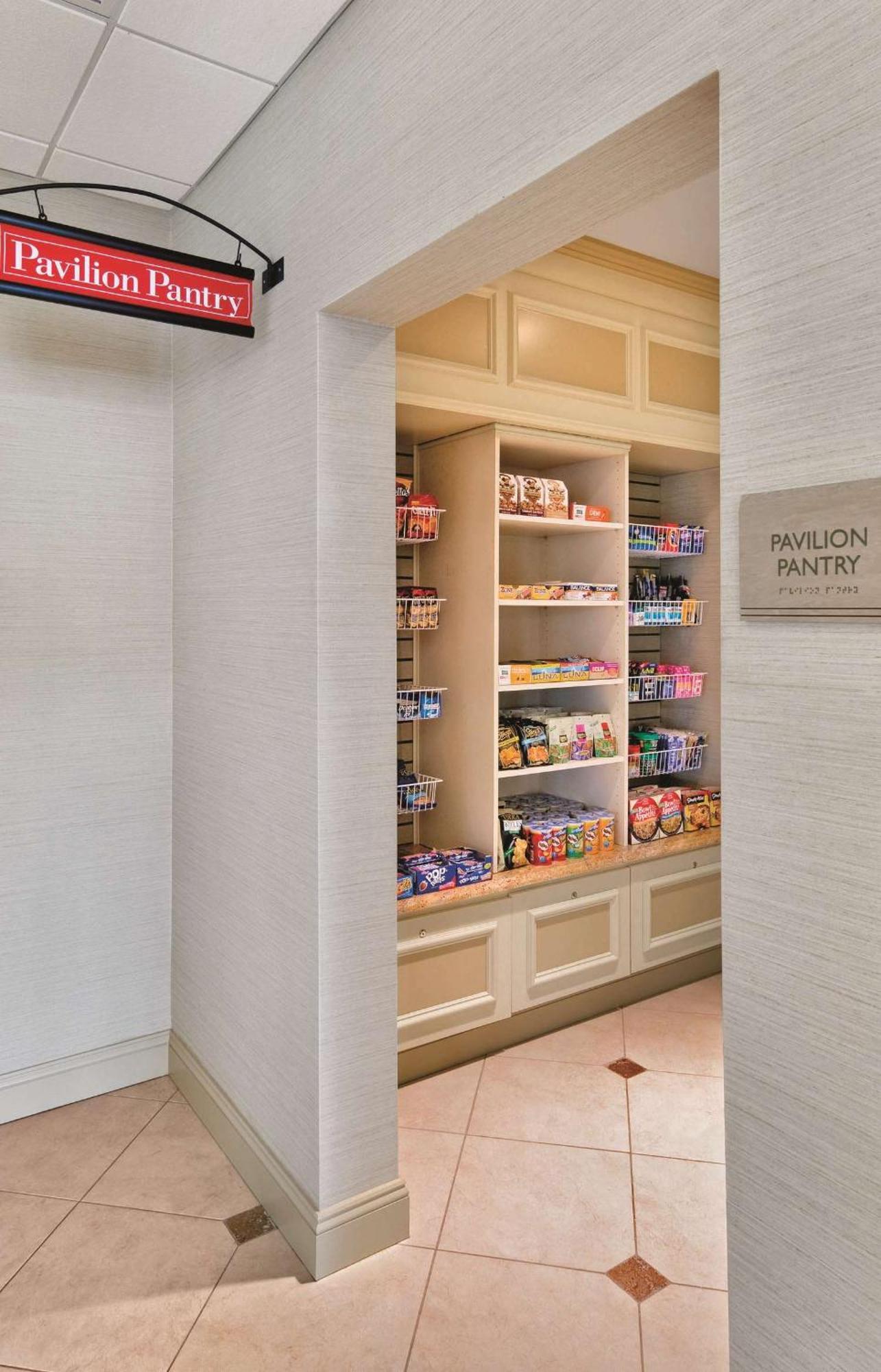 Hilton Garden Inn Lakewood Luaran gambar