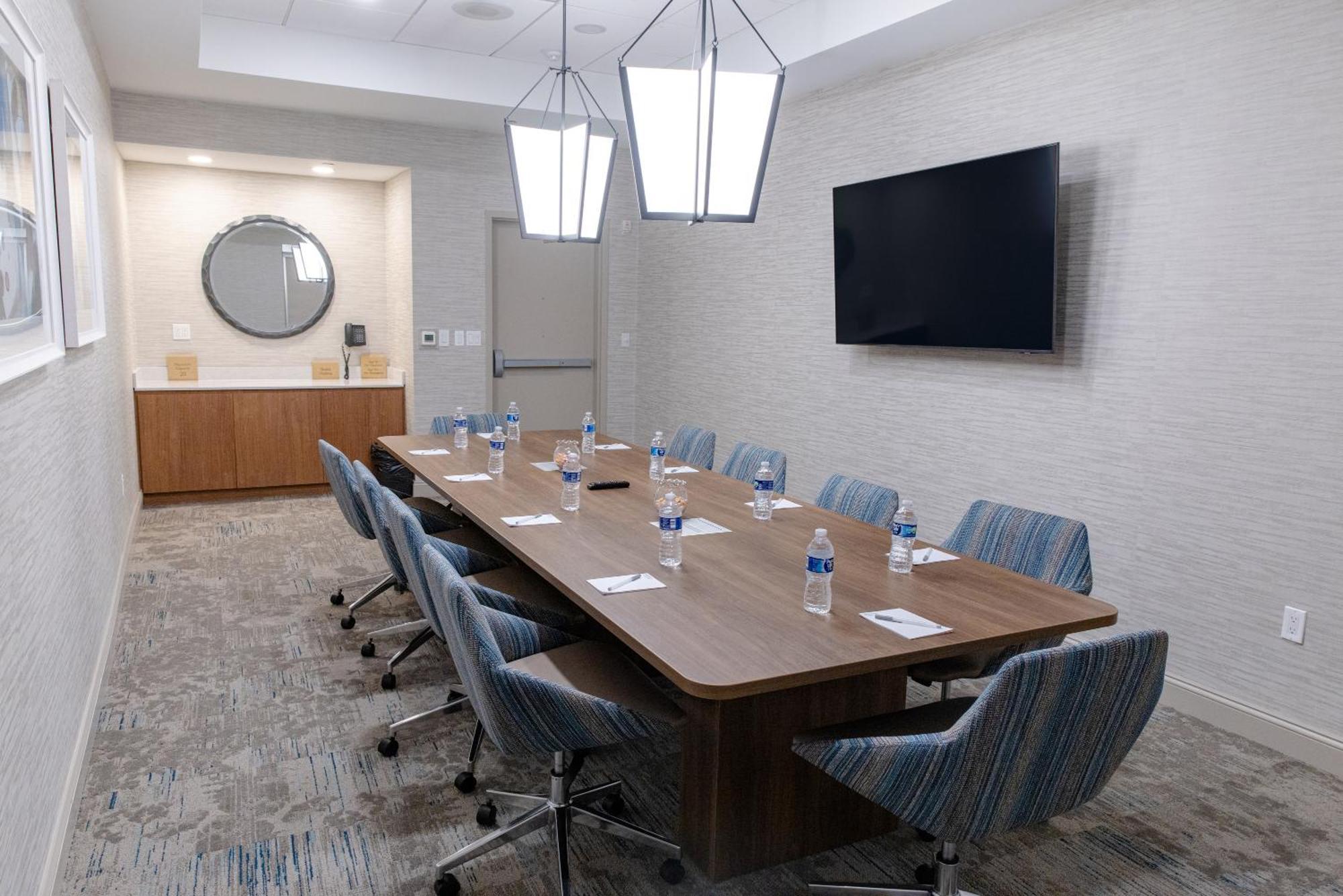 Hilton Garden Inn Lakewood Luaran gambar